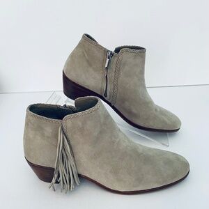 Sam Edelman Paige fringe suede gray ankle boots size 9.5
